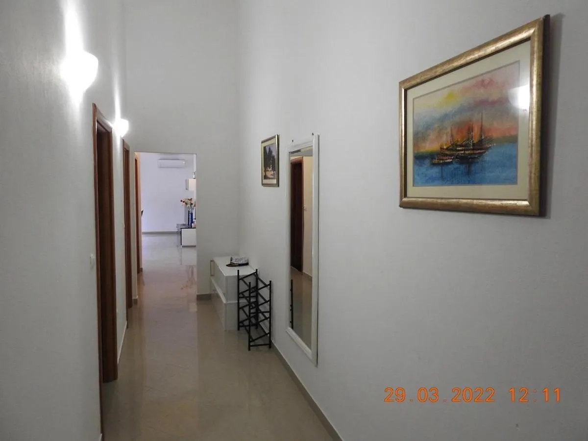 Apartman Ivan Trogir 0*,
