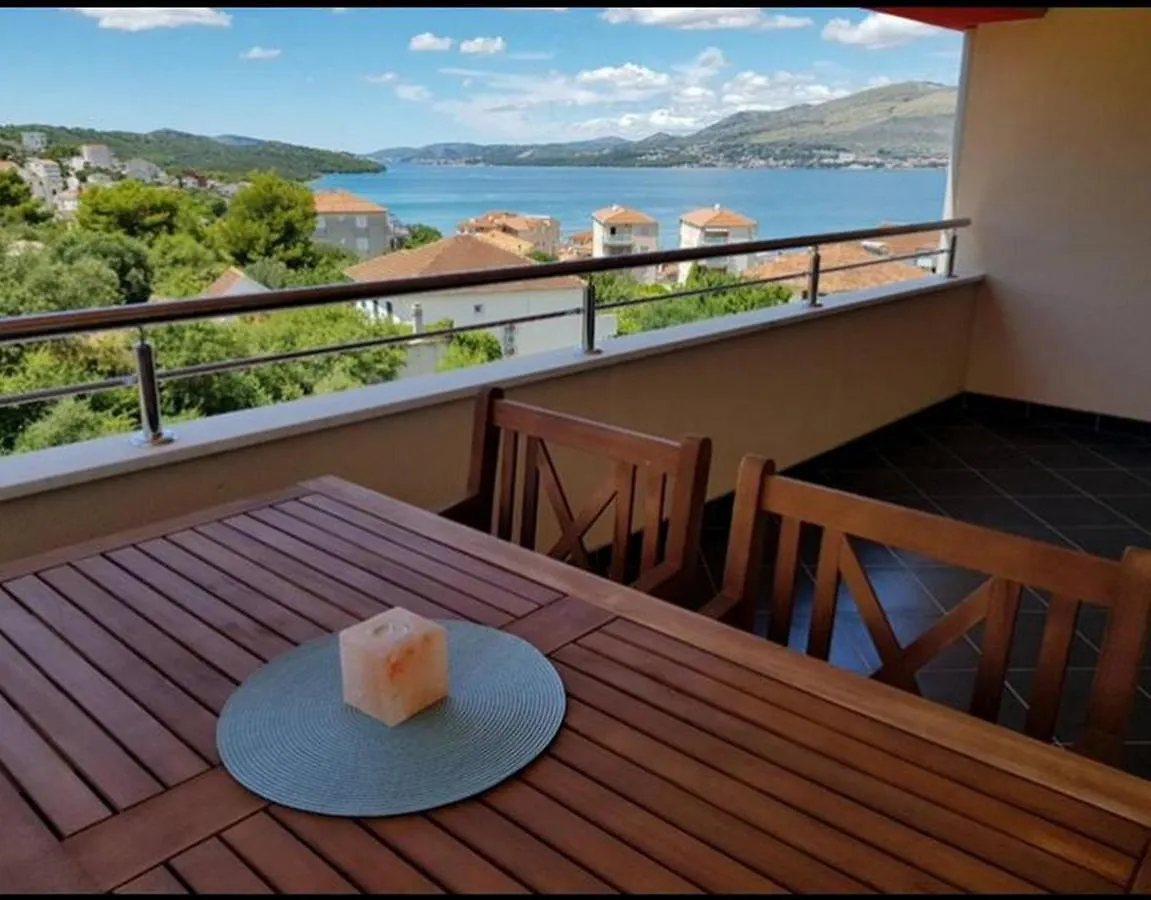 Apartment Apartman Ivan Trogir